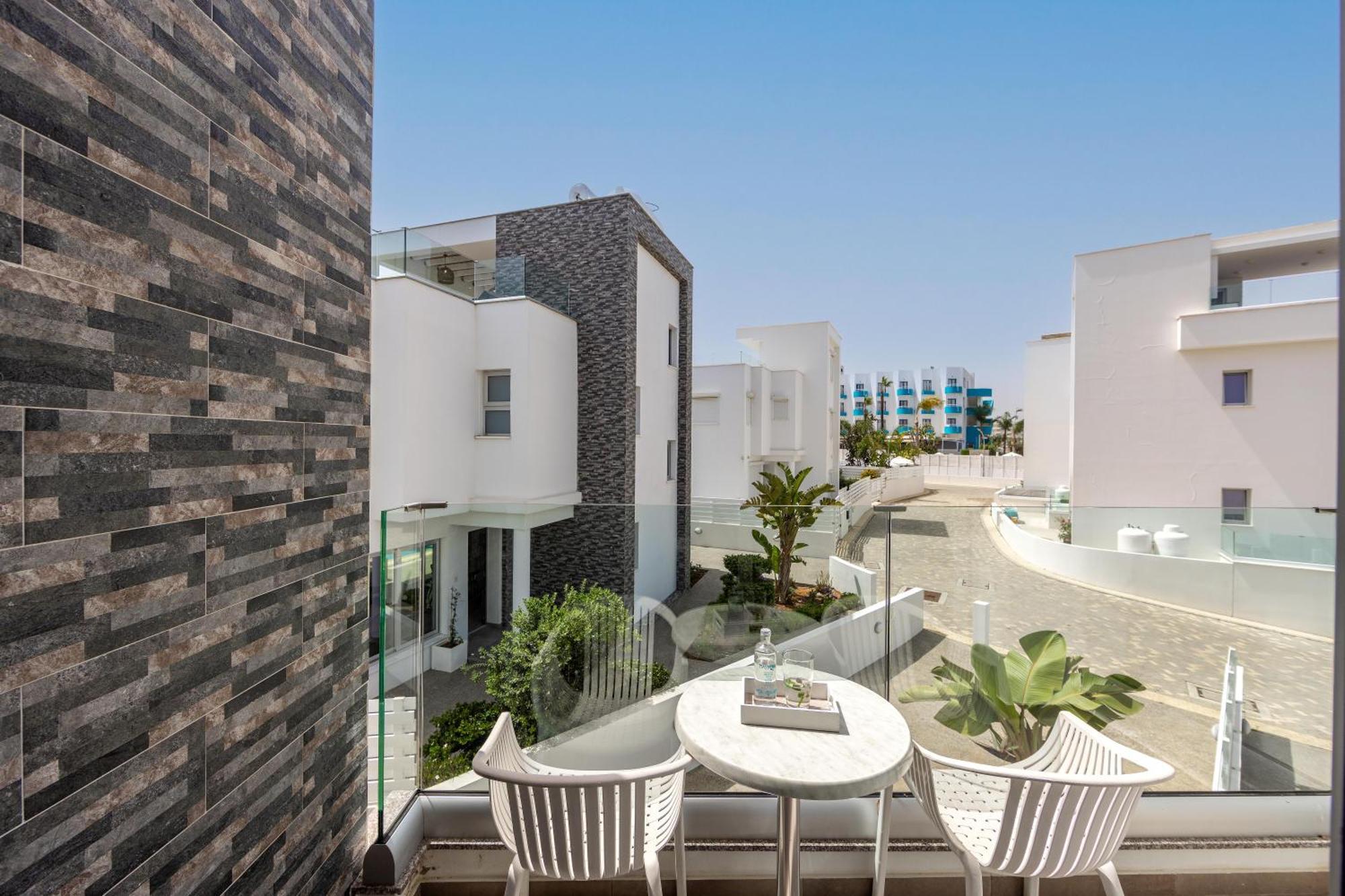 Fig Tree Bay Residences 4 Протарас Екстер'єр фото