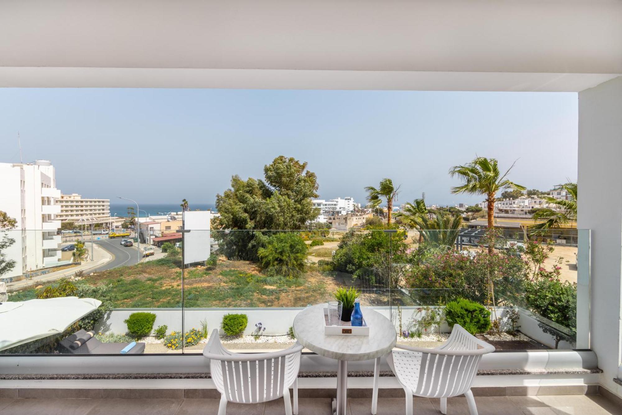 Fig Tree Bay Residences 4 Протарас Екстер'єр фото